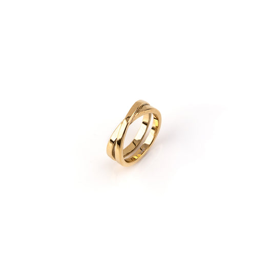 anel dourado em aço inoxidável